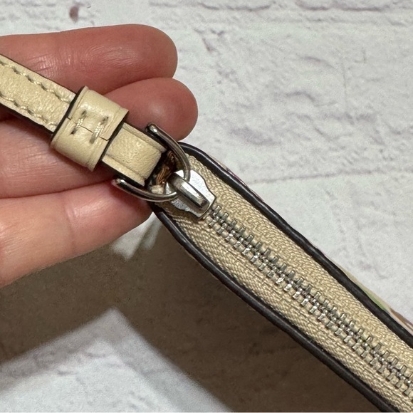 COACH Corner Zip Wristlet In Brown Signature Canvas With Wildflower Print NWT - Picture 11 of 14